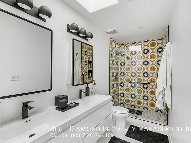2020 Cambridge Ave — Photo 22