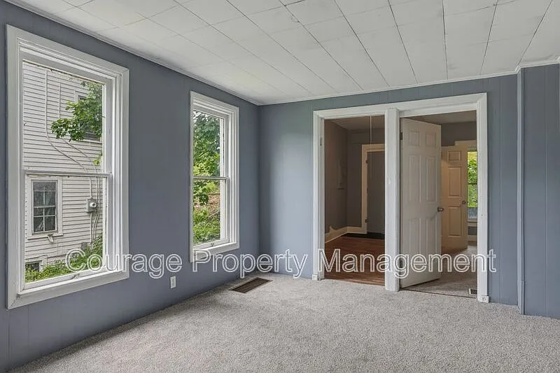 2 bed, 1.0 bath, 853 sqft, $1,150 — Photo 4