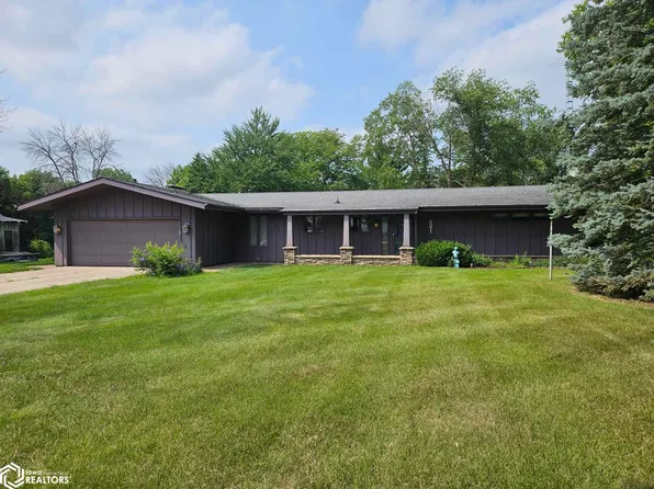 201 Edgewood Dr, Webster City, IA 50595