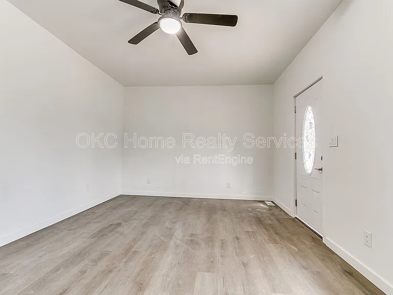 1812 W Noble Ave — Photo 24