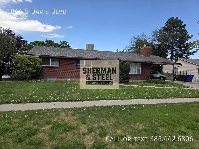 1866 S Davis Blvd — Photo 2