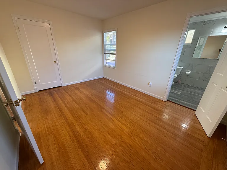 18592 Madison Ave — Photo 10