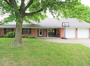 4686 Clearview Dr, Bartlesville, OK 74006