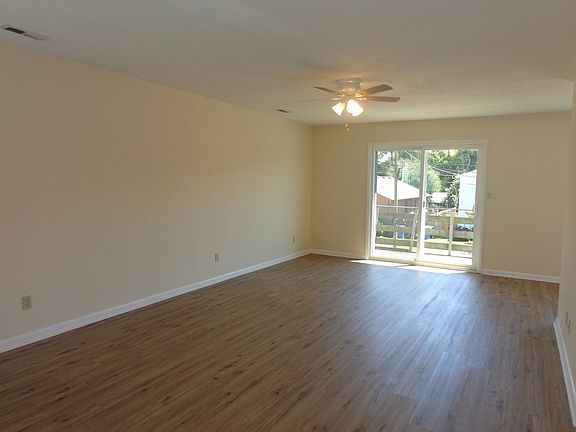 4th image of 4628 Coronet Ave #A