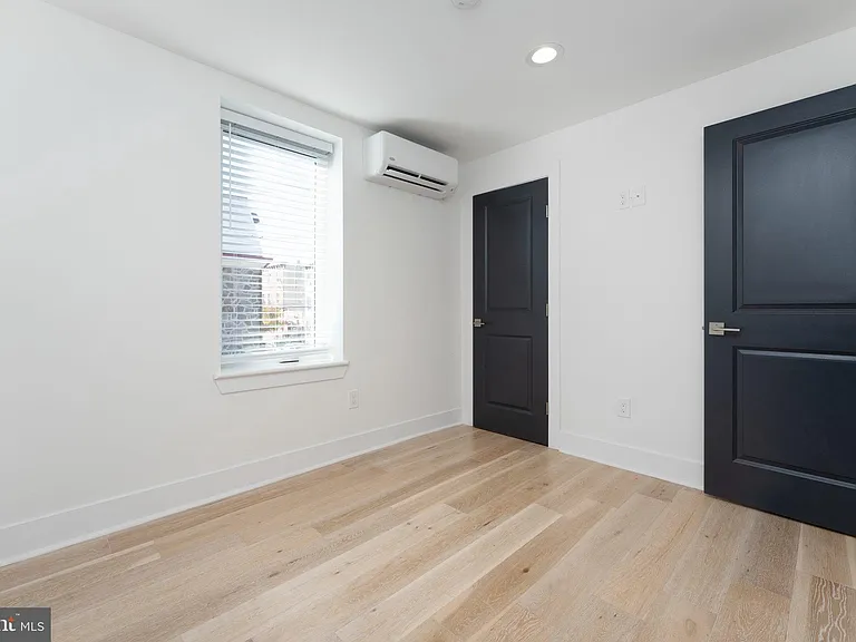 2517 Cedar St #2 — Photo 6