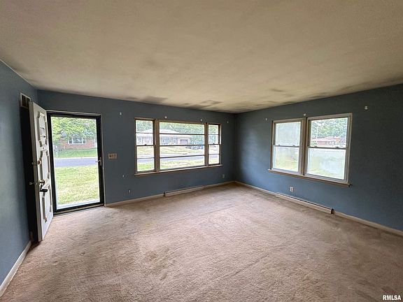 3rd image of 2224 N Ardell Pl