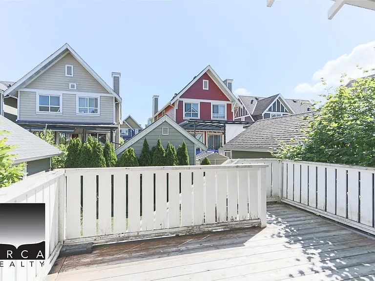293 Camata St — Photo 12