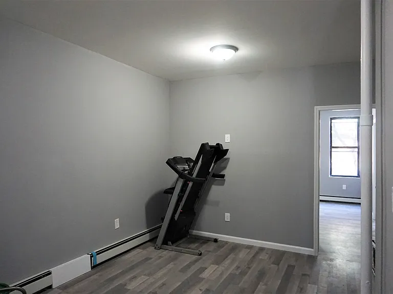 1706 Avenue V #2A — Photo 2