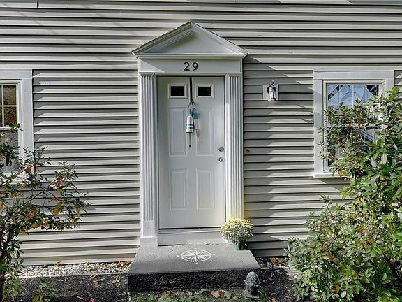 4th image of 29 Melrose Ave