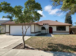 2041 Tomah Ave, Porterville, CA 93257