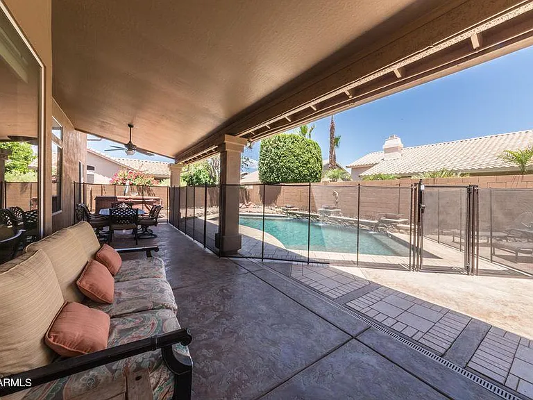 13352 W Alvarado Dr — Photo 22