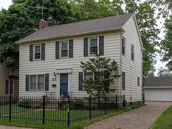 2nd image of 1117 Blanchard Ave