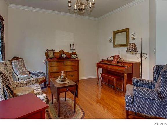 4th image of 3304 Newland Ct