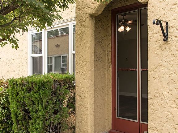 5th image of 1121-1125 E California Ave #1121-C
