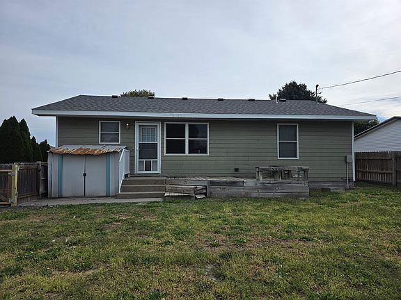 3rd image of 1813 Avenue B