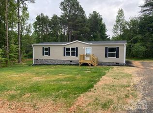 109 Holman Rd, Statesville, NC 28677