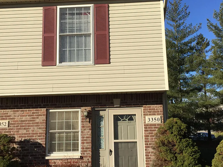 3350 S Oaklawn Cir — Photo 11