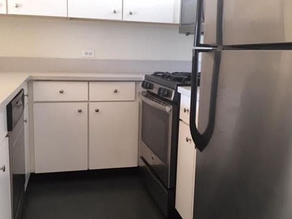 5th image of 600 Columbus Ave APT 13A