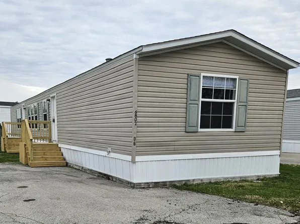 6802 Bittersweet Ln #36, Indianapolis, IN 46236