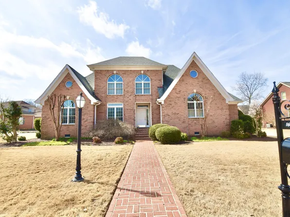 160 Wyndhurst Dr, Jackson, TN 38305
