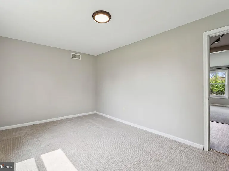 5023 Broad Run Church Rd — Photo 18