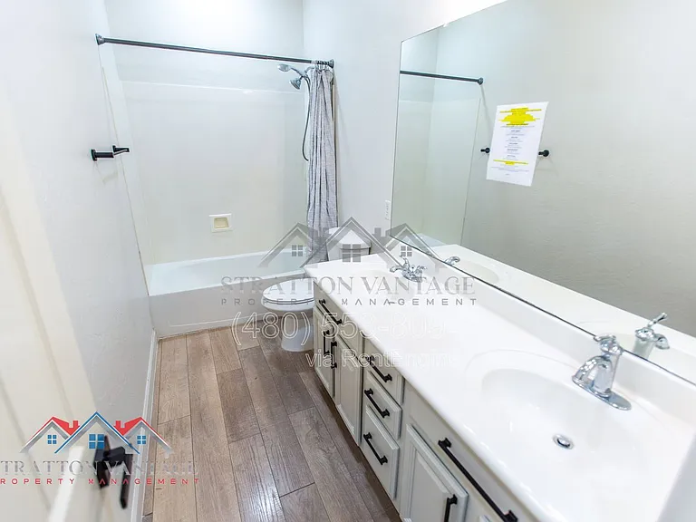 14616 W Windward Ave — Photo 32