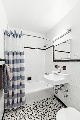 Sold by Compass | media 6