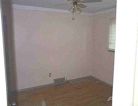 2nd image of 19431 Williamson St