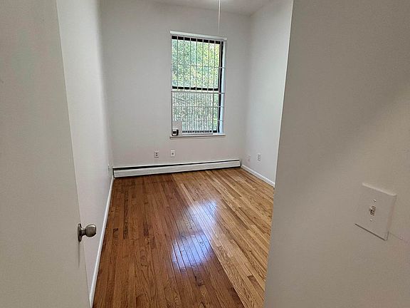 5th image of 552 W 149th St #2B