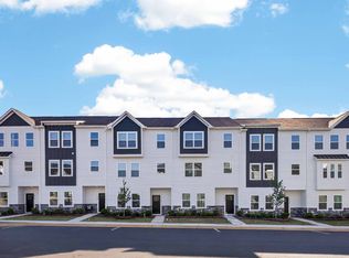 146 Towhee Branch Pl, Twnh B Mooresville, NC 28117