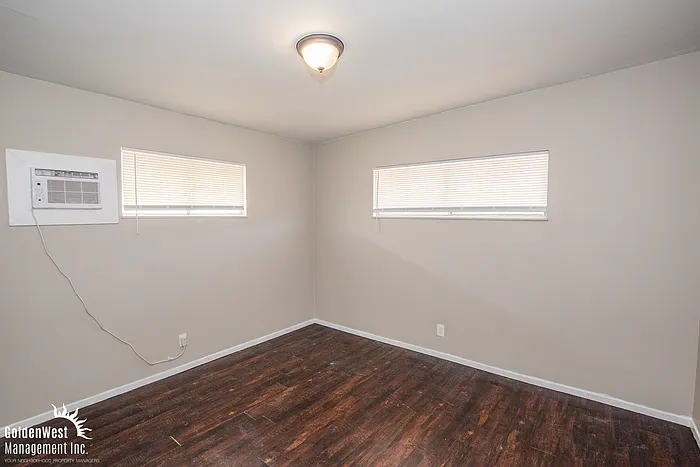 3669 Waikiki Ave — Photo 10