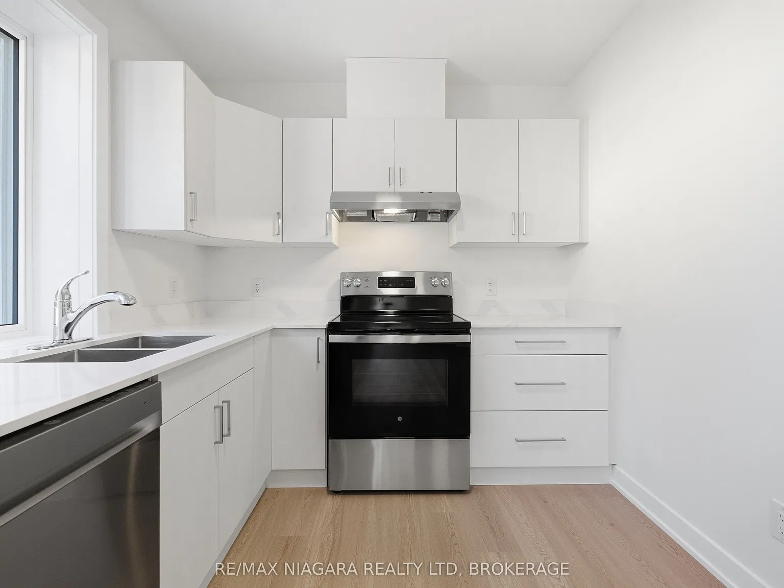 1 bed, $1,365 — Photo 2