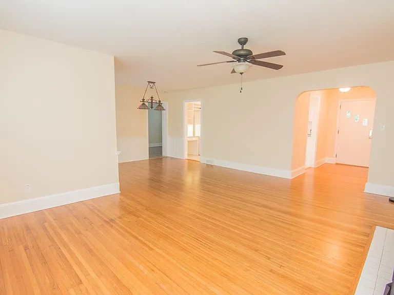 1000 Jefferson Dr — Photo 7