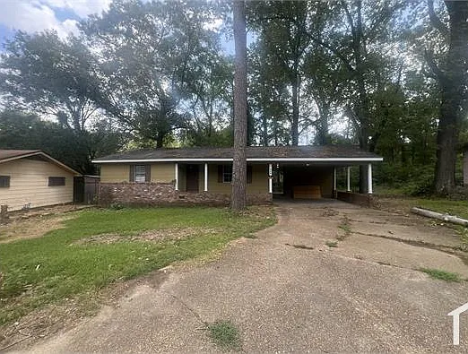 251 Catalina Cir