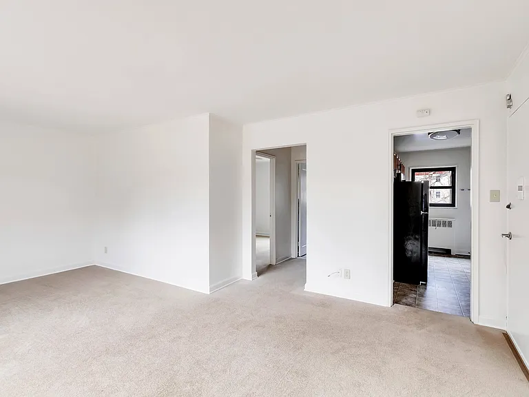 Tivoli Park Apartments — Photo 30