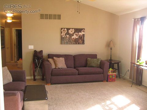3rd image of 2910 Rock Point Dr