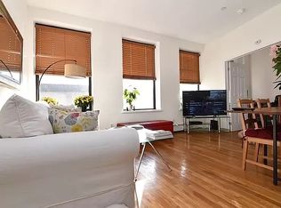 77 Delancey St, New York, NY 10002