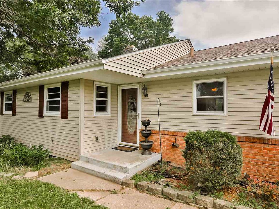 1st image of 3242 City View Dr