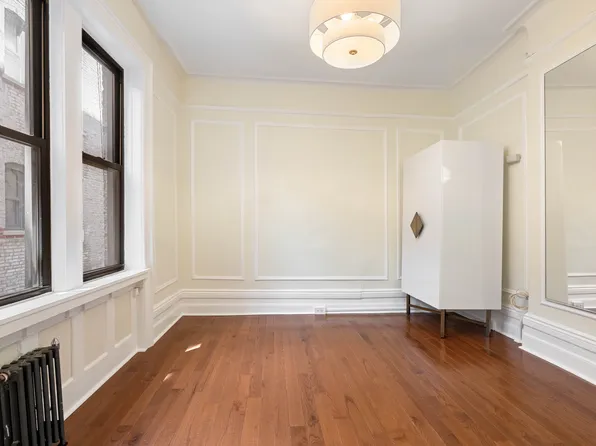 145 West 12th Street 34 image 3 of 7