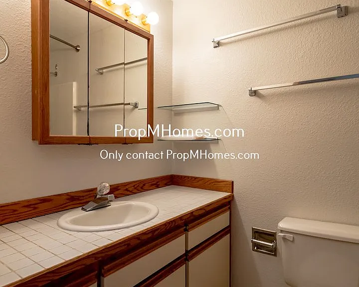 2627 SE Park Ave — Photo 14