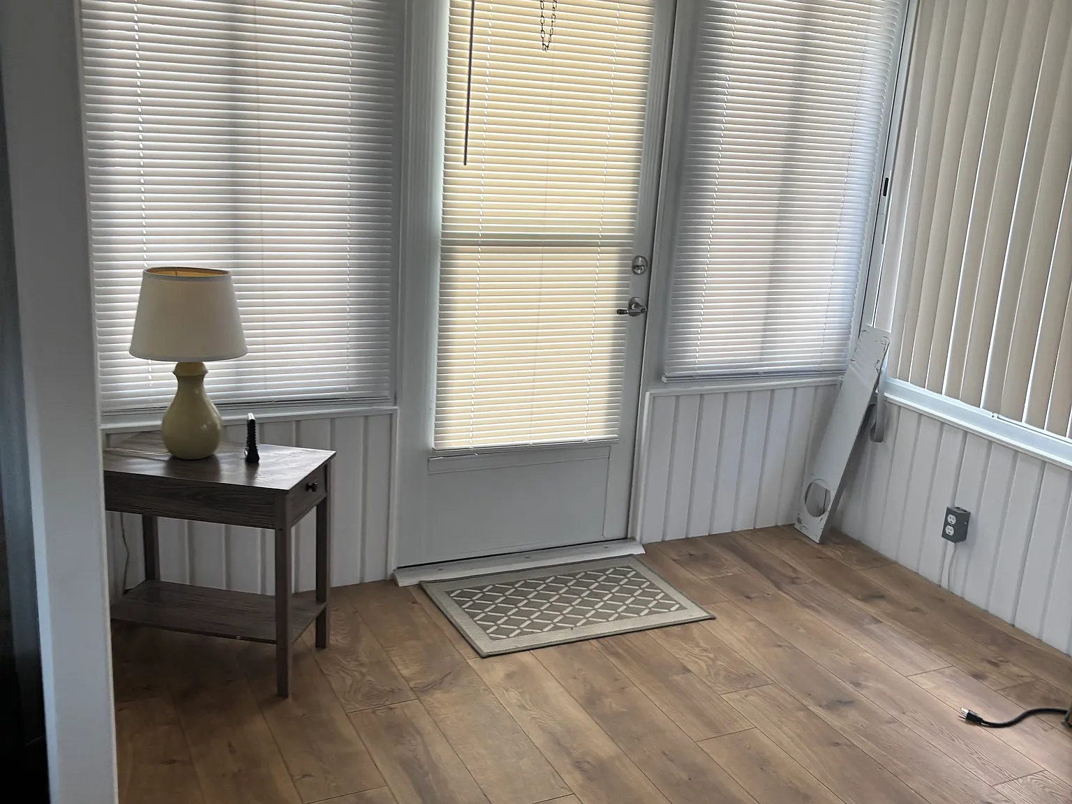 2 bed, 760 sqft, $1,700 — Photo 3