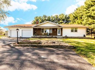 14423 Townline Rd, Pekin, IL 61554