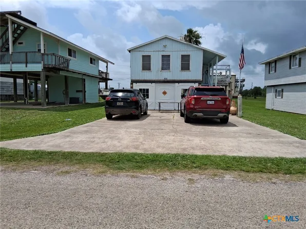 205 Polk St, Pt O Connor, TX 77982