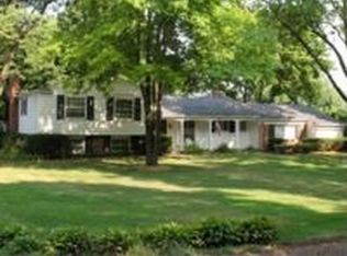 5121 Wing Lake Rd, Bloomfield Hills, MI 48302