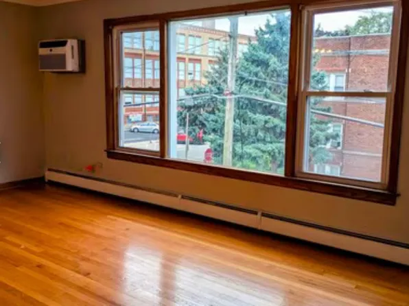 6631 W 23rd St #2ME, Berwyn, IL 60402