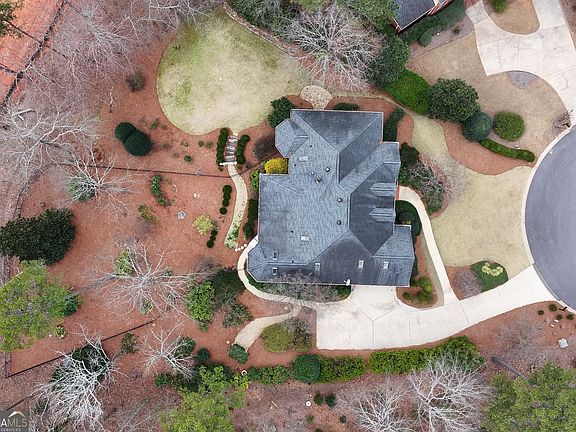 4th image of 1020 Saint Andrews Dr