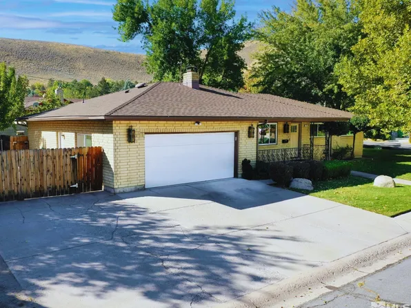711 San Marcus Dr, Carson City, NV 89703