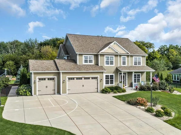 W275N342 Arrowhead TRAIL, Waukesha, WI 53188