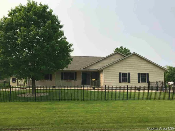 1272 S Lake Storey Rd, Galesburg, IL 61401