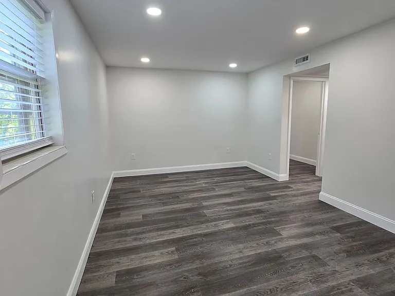 108 Potomac Cir — Photo 10